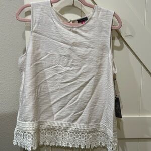 NWT Vince Camuto lace tank. Gorgeous.